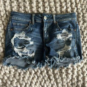 American Eagle ripped jean shorts - 6 - NWOT